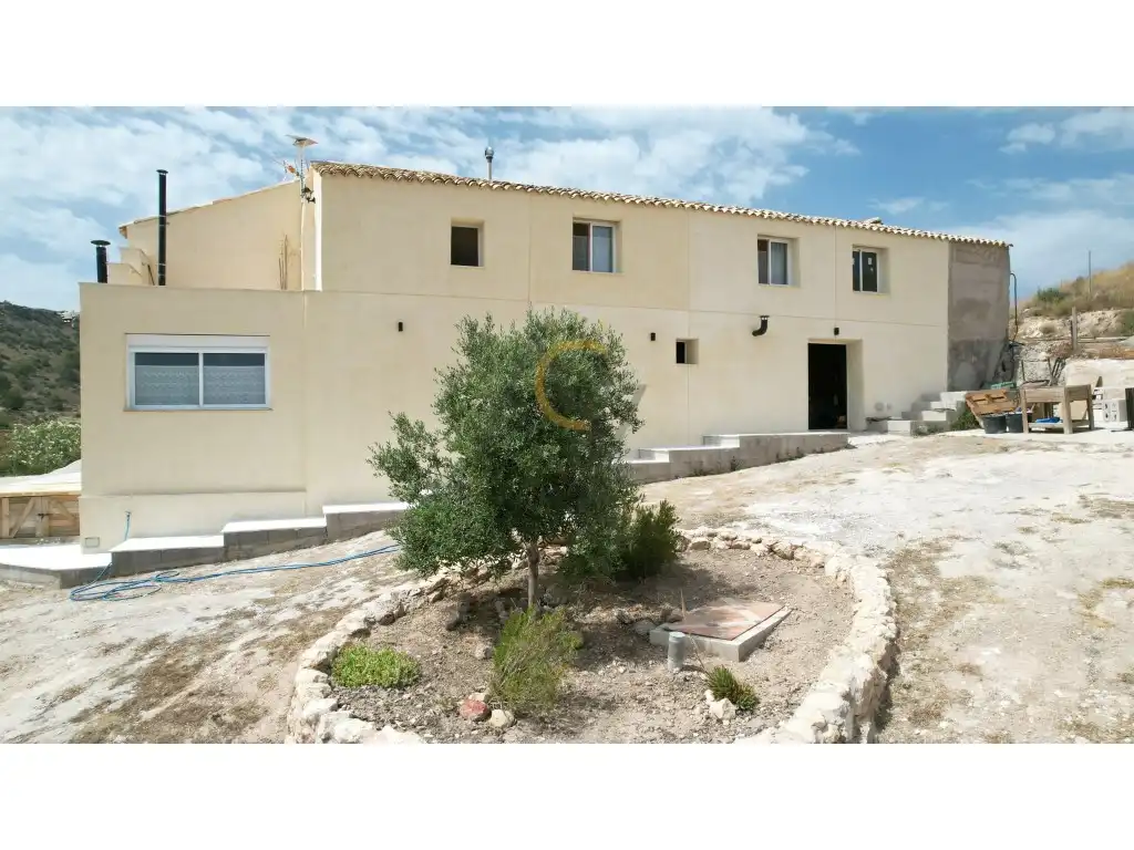 Casa rustica con piscina in vendita a Poligono Poligono 23, imagen 3
