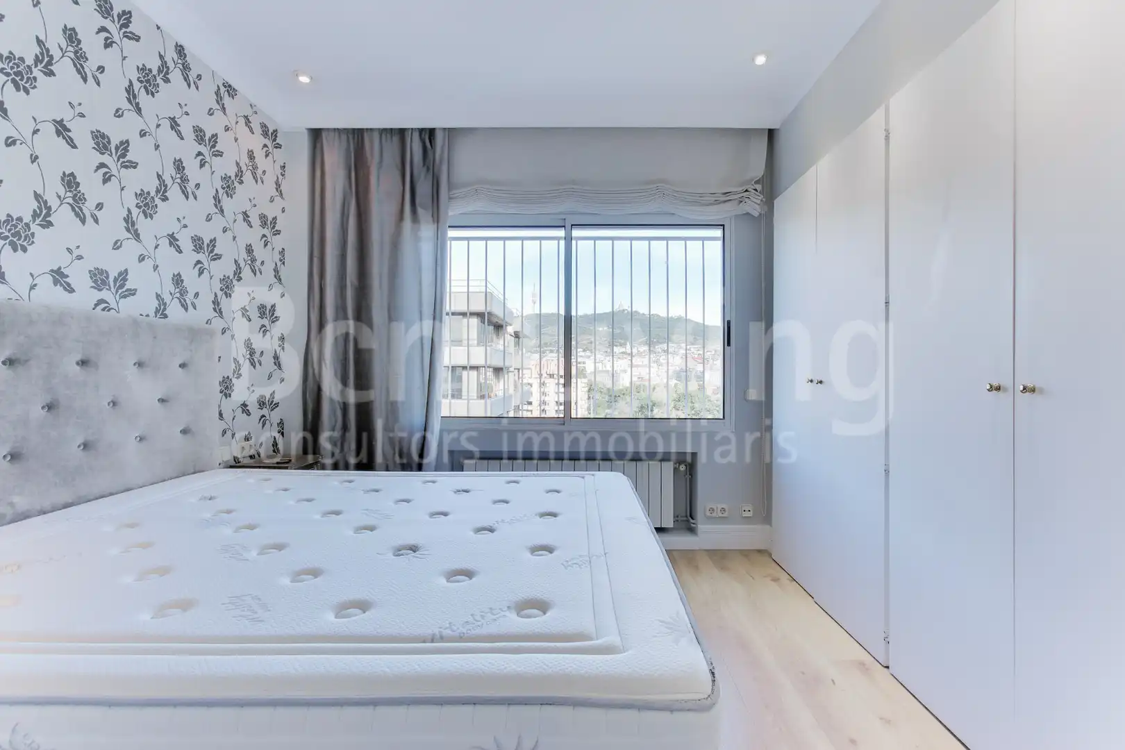 Flat for rent in Carrer de Josep Irla i Bosch, 6, Barri de les Corts
