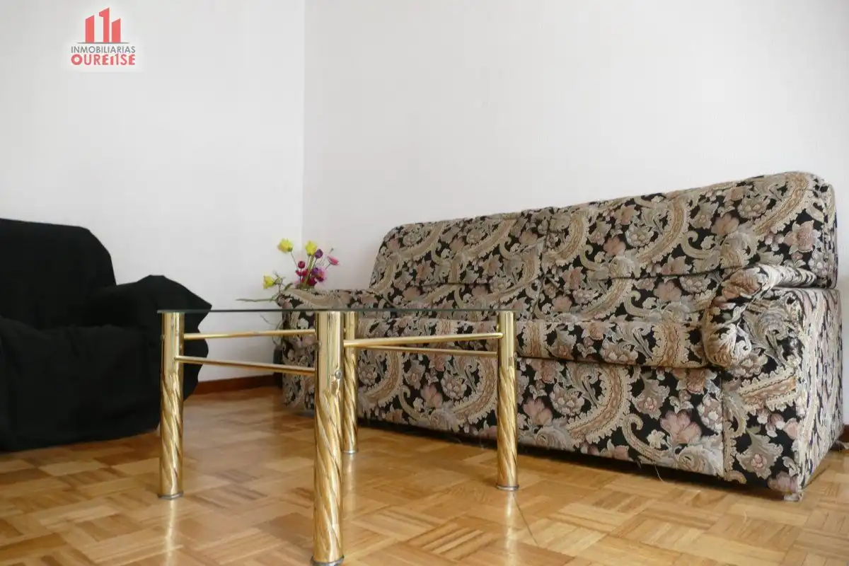Sala de estar de Piso de alquiler en Ourense Capital  con Calefacción, Amueblado y Balcón