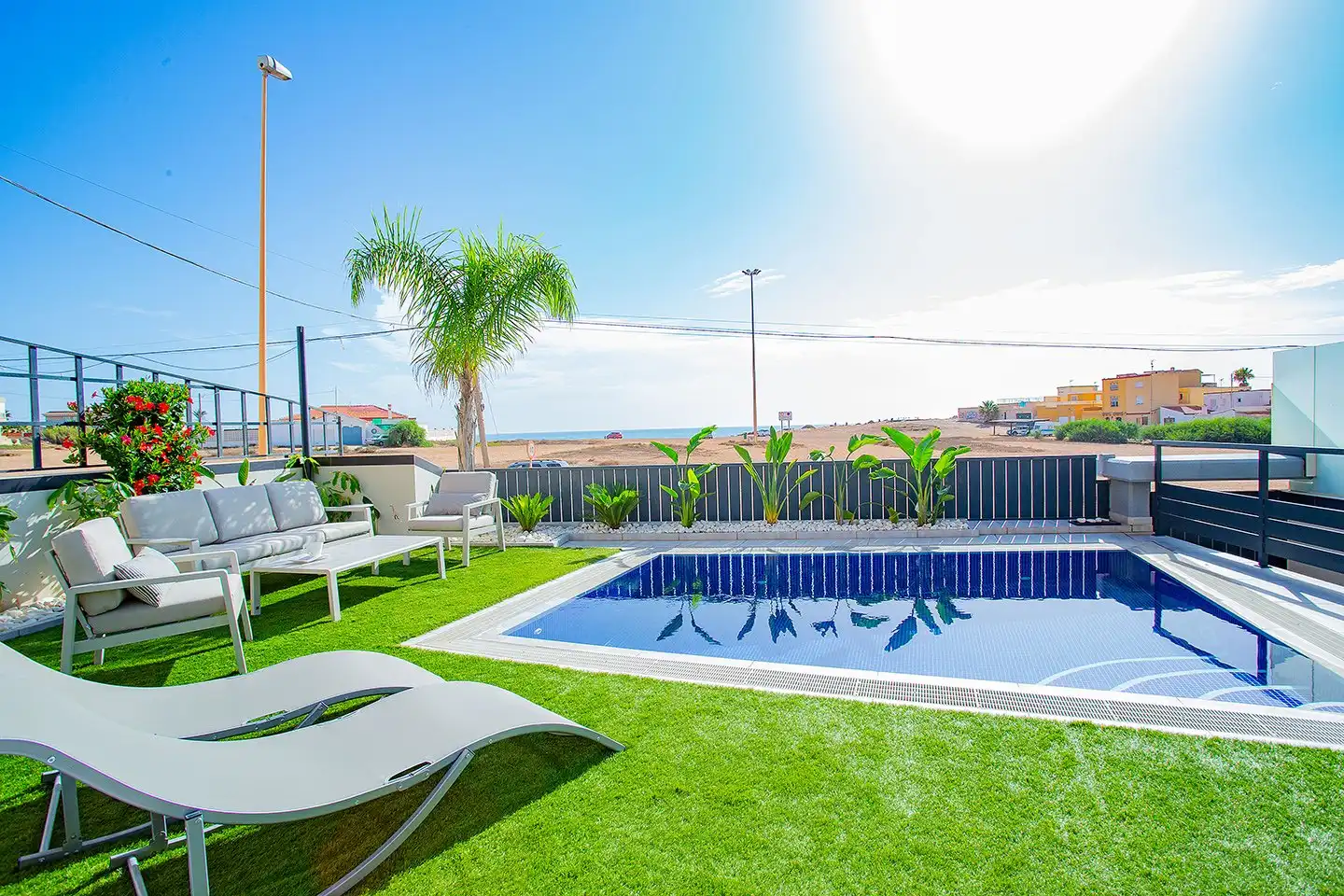Piscina de Casa o xalet en venda en Torrevieja amb Aire condicionat, Calefacció i Jardí privat