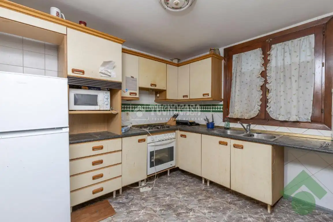 Cocina de Casa adosada en venta en Ogíjares con Aire acondicionado, Calefacción y Trastero