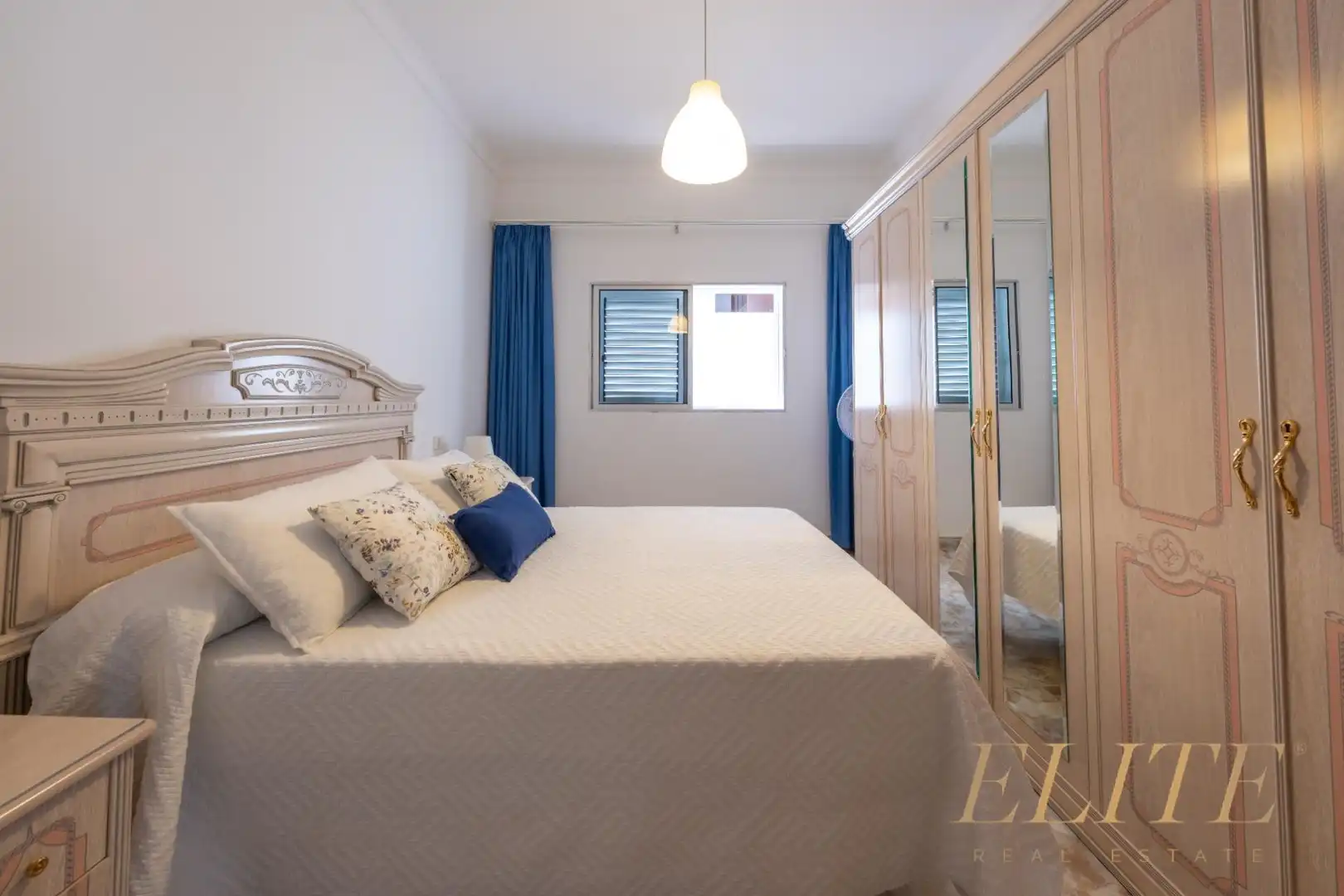 Schlafzimmer von Gebäude zum Verkauf in Mogán
