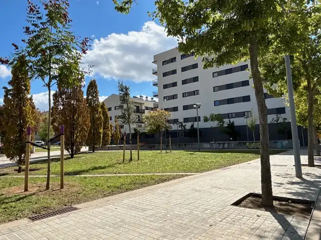 Wohnung zur Miete in Carrer Ripollès, Lledoner