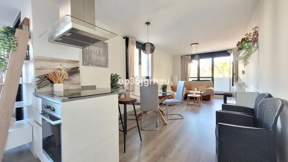 Living room of Apartments for sale in Estepona  with Air Conditioner, Terrace and Furnished