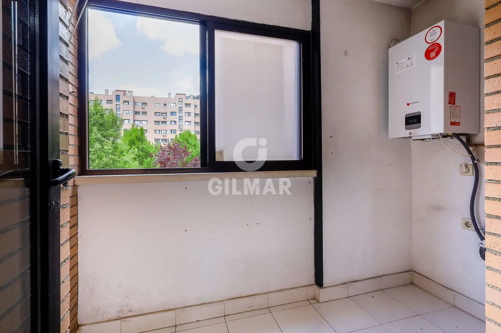 Bedroom of Flat for sale in Madrid  with Heating, Private garden and Storage room