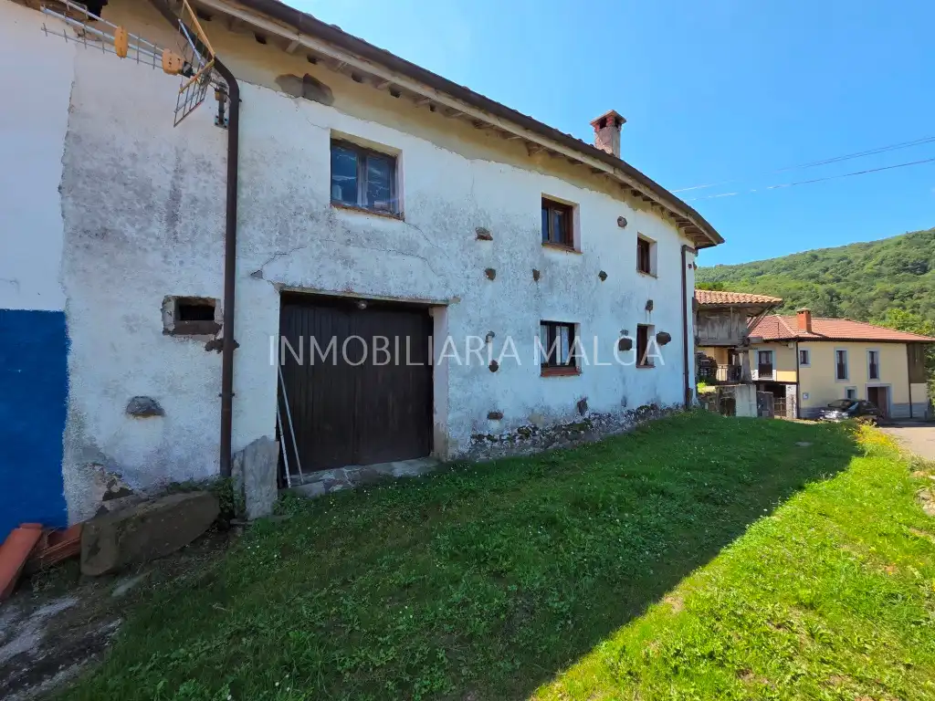 Exterior view of Houses for sale in Colunga  with Parquet flooring, Storage room and Furnished