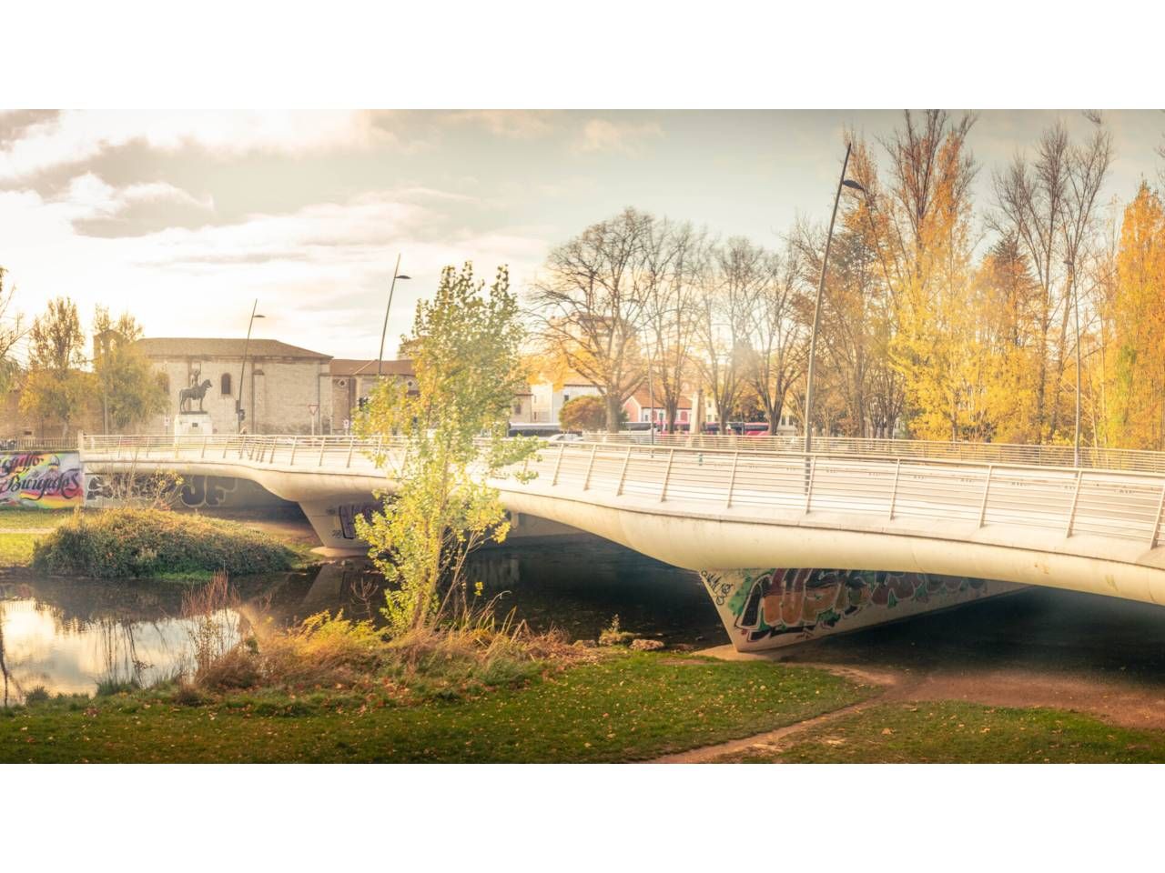 Exterior view of Flat for sale in Burgos Capital  with Heating