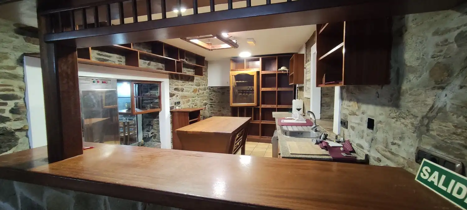 Country house with garden for sale in Lugar Sobecos, imagen 9