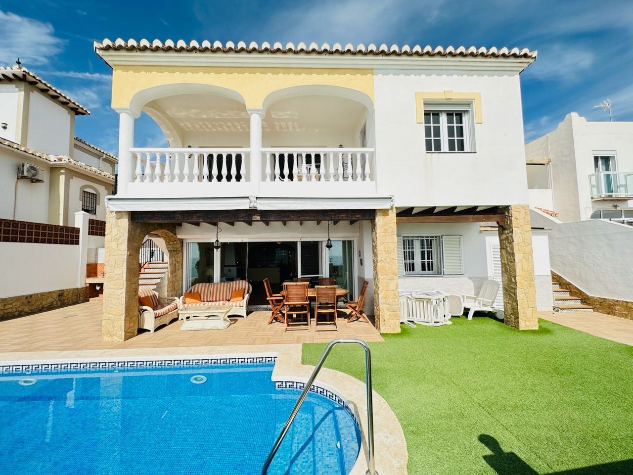 Piscina de Casa o xalet en venda en Torrox amb Aire condicionat, Jardí privat i Traster