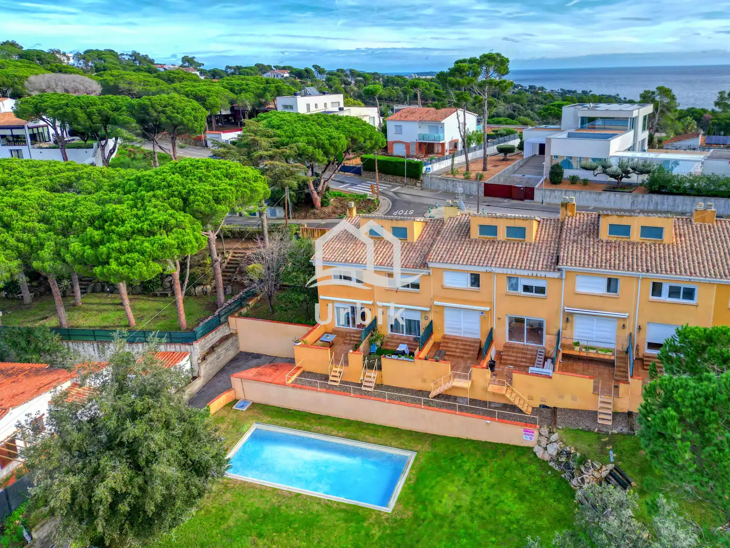 Vista exterior de Casa adosada en venta en Castell d'Aro, Platja d'Aro i s'Agaró con Aire acondicionado, Calefacción y Jardín privado
