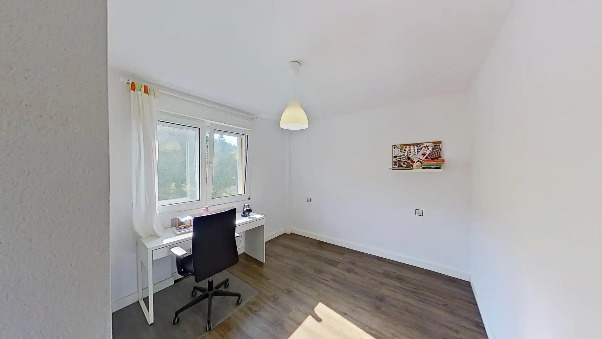 Habitación de Casa o chalet en venta en Gijón  con Calefacción, Jardín privado y Parquet