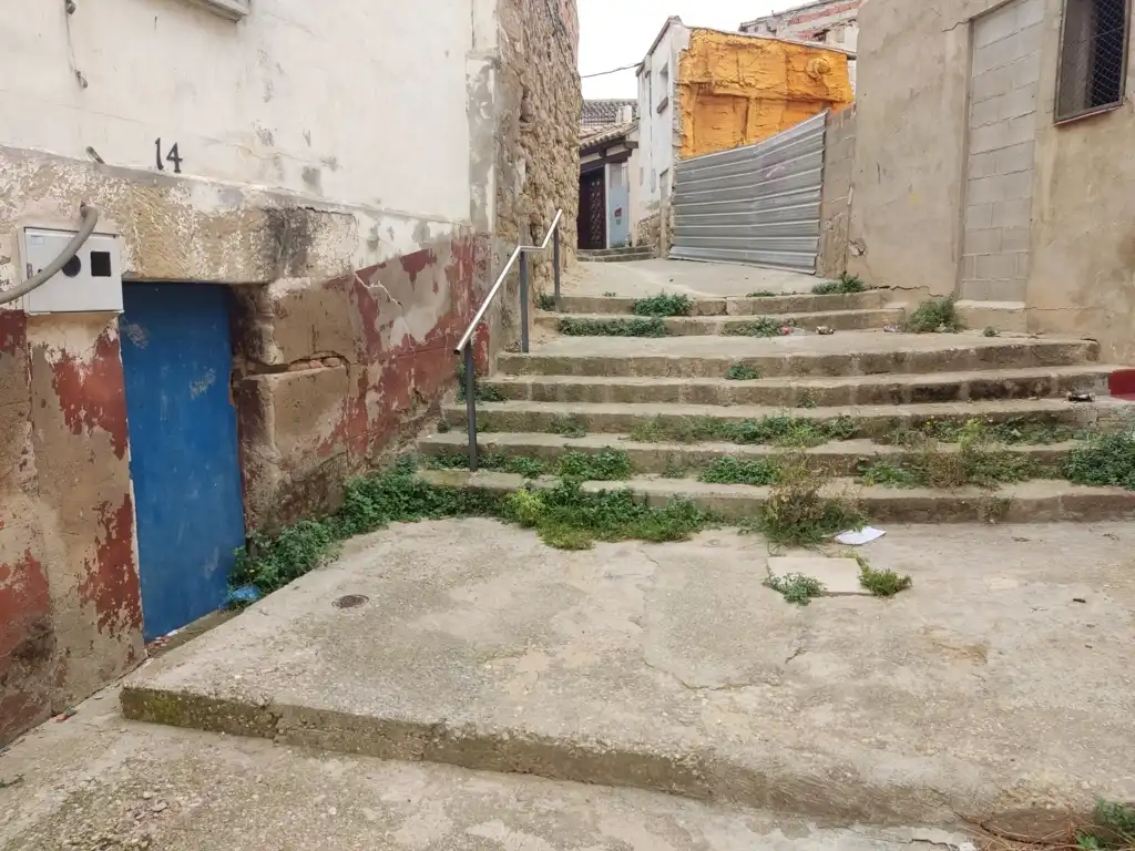 Vista exterior de Casa o xalet en venda en Alcañiz