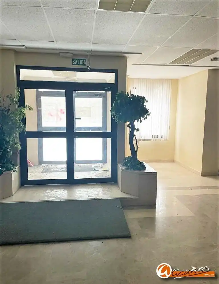 Local comercial en alquiler en Calle Infante Don Fernando, imagen 14