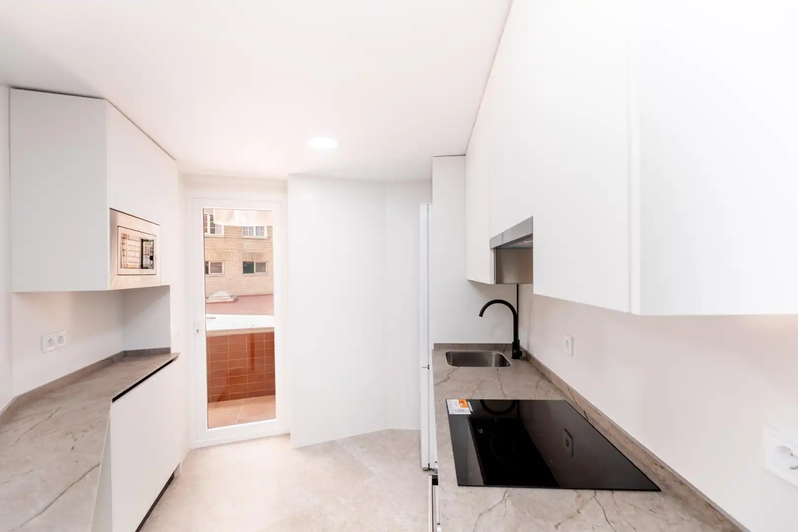 Cocina de Piso de alquiler en Madrid con Aire acondicionado, Calefacción y Terraza