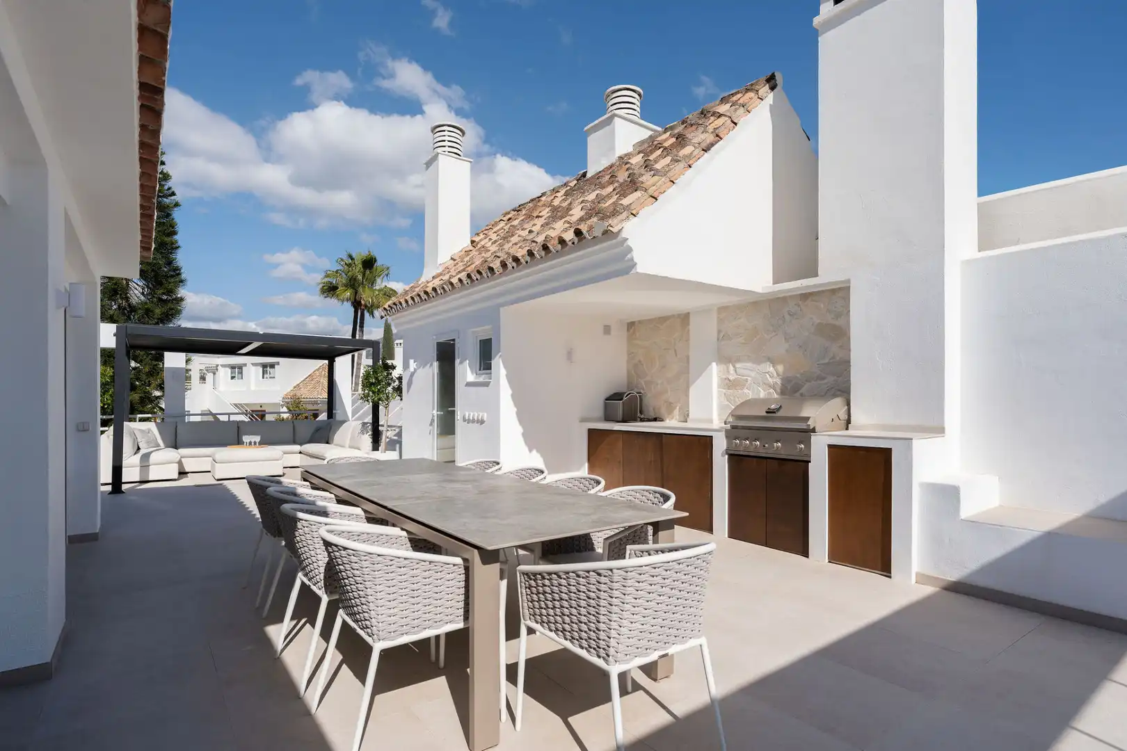 Ático con piscina en venta en Nueva Andalucía, imagen 3
