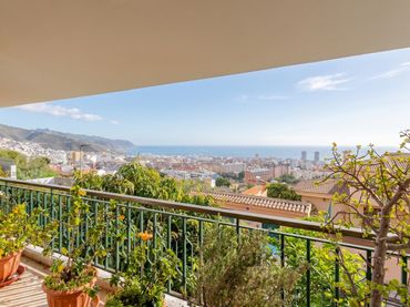 Reihenhaus mit Balkon zum Verkauf in Calle Manuel Ramos Vela