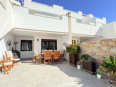 Apartament amb piscina en venda a El Mojón