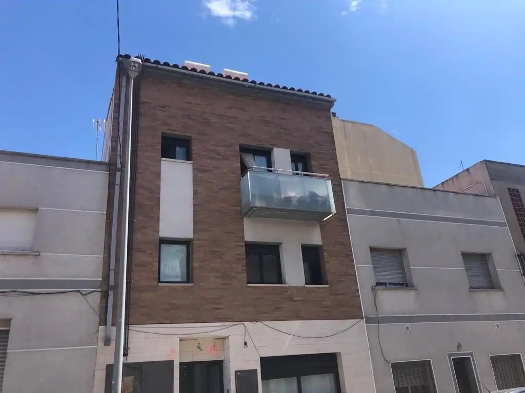 Exterior view of Buildings for sale in Sabadell