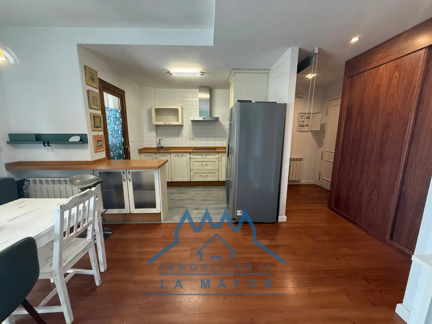 Cocina de Piso en venta en Ciudad Real con Parquet y Piscina comunitaria
