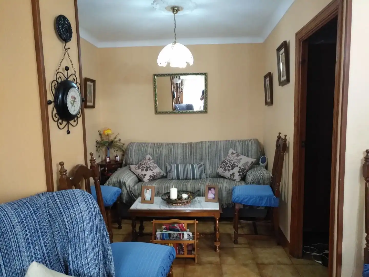 Living room of Country homes for sale in Ubrique  with Private garden, Terrace and Storage room