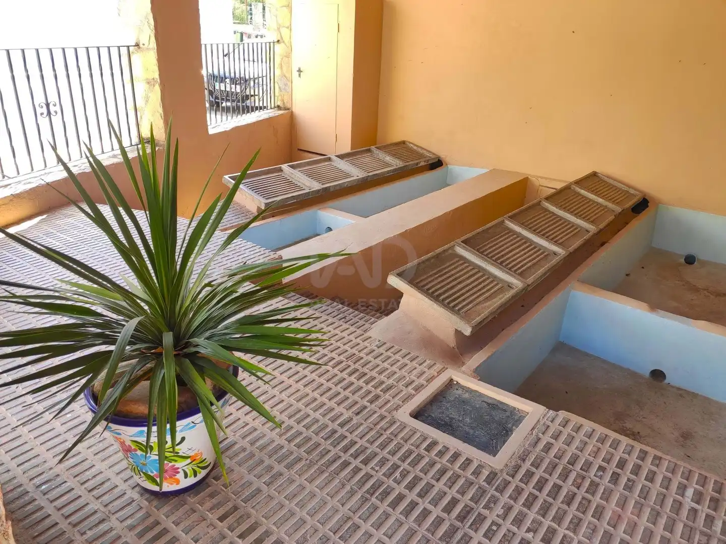 Terrace of Residential for sale in Azuébar