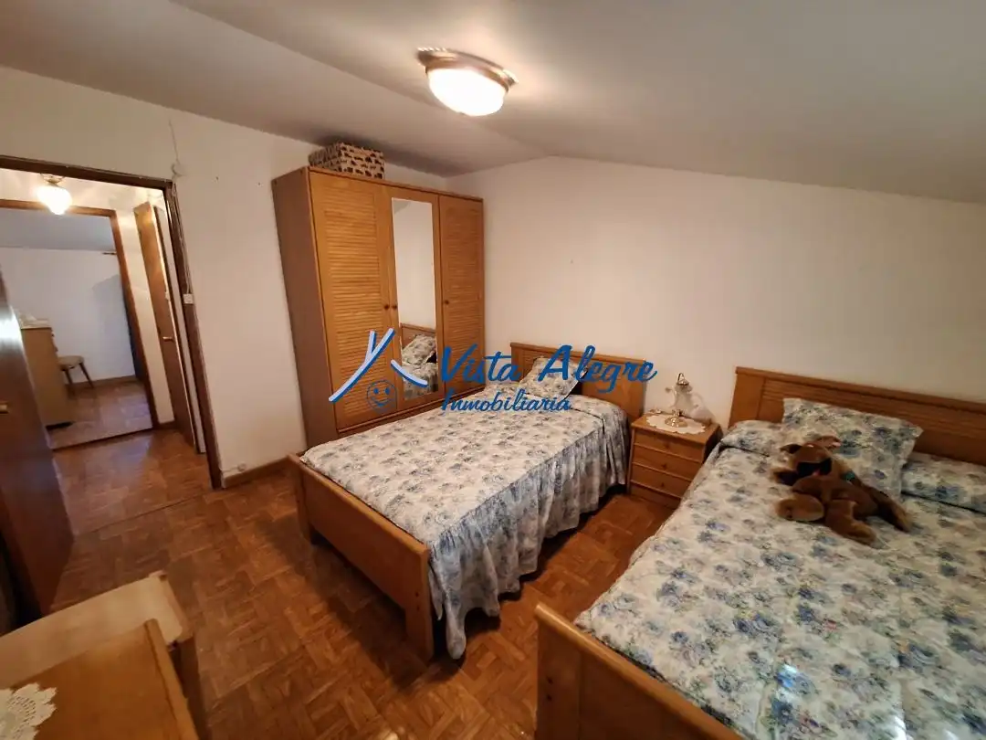 Habitación de Casa o chalet en venta en Ollauri con Calefacción, Trastero y Amueblado
