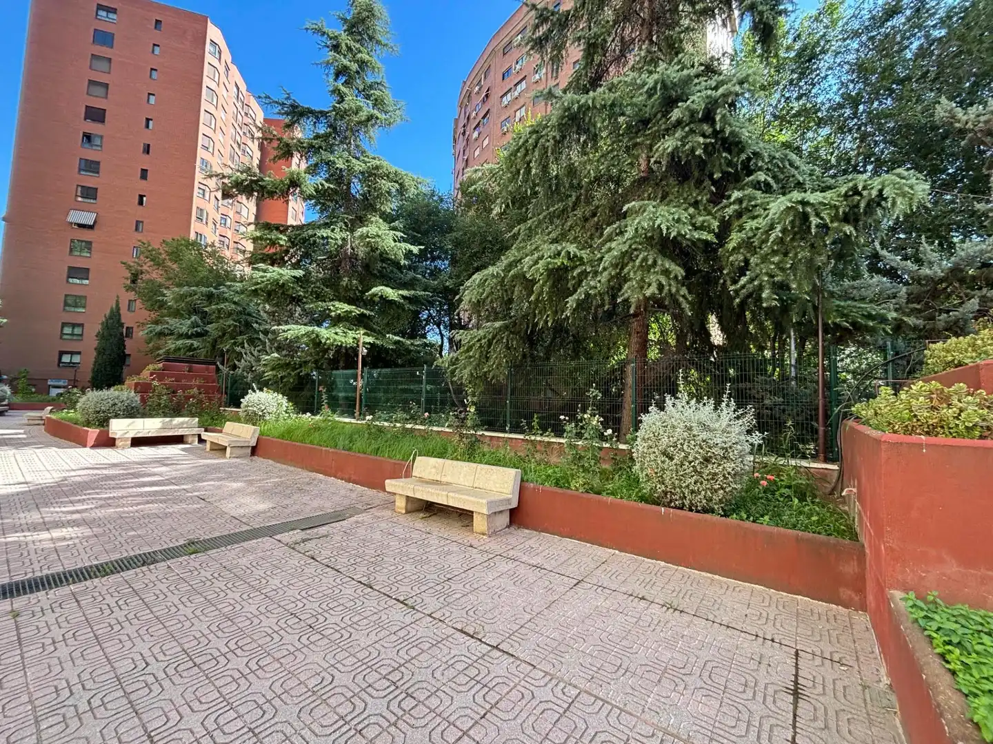 Terrace of Flat for rent in Madrid  with Air Conditioner, Heating and Private garden