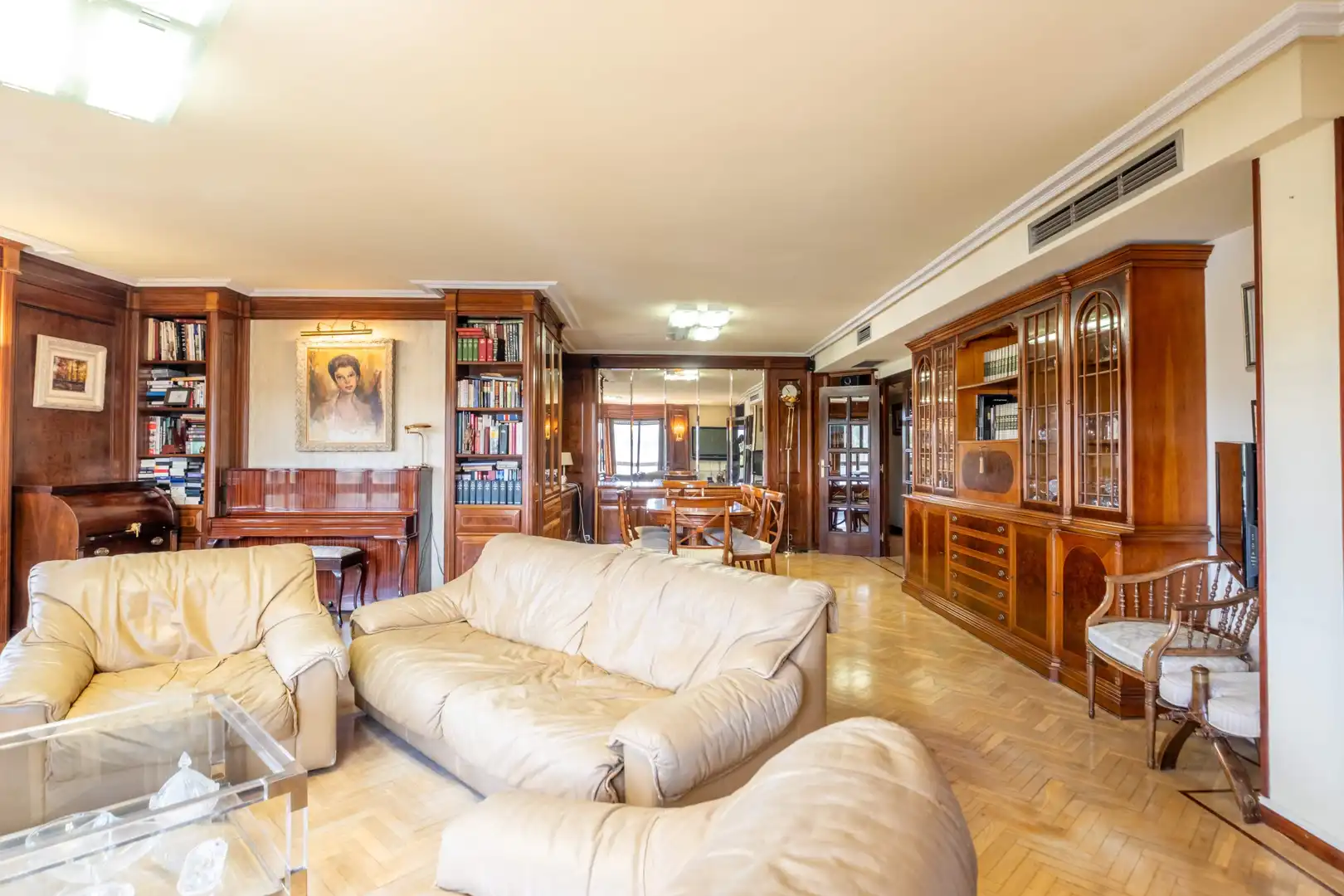 Wohnzimmer von Wohnung zum Verkauf in Zaragoza mit Klimaanlage, Heizung und Parkett
