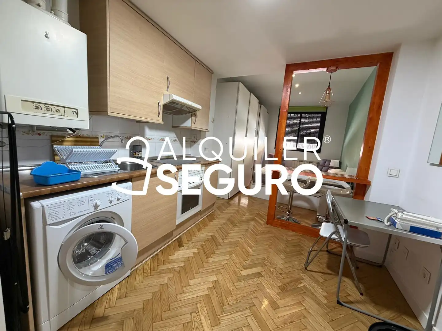 Küche von Loft zur Miete in Madrid mit Heizung, Abstellraum und Möbliert