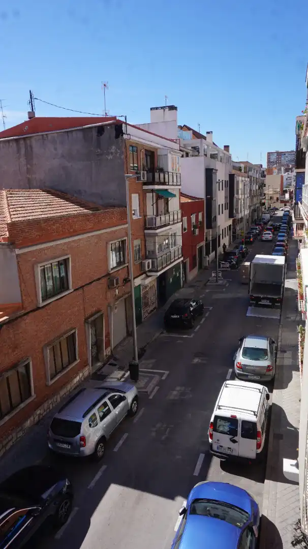 Außenansicht von Wohnung zum Verkauf in Madrid mit Klimaanlage, Heizung und Terrasse