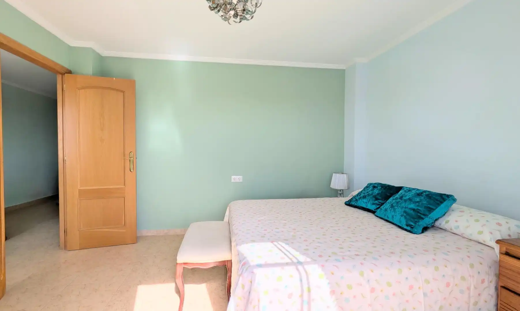 Dormitori de Casa o xalet en venda en Elche / Elx amb Aire condicionat, Calefacció i Jardí privat