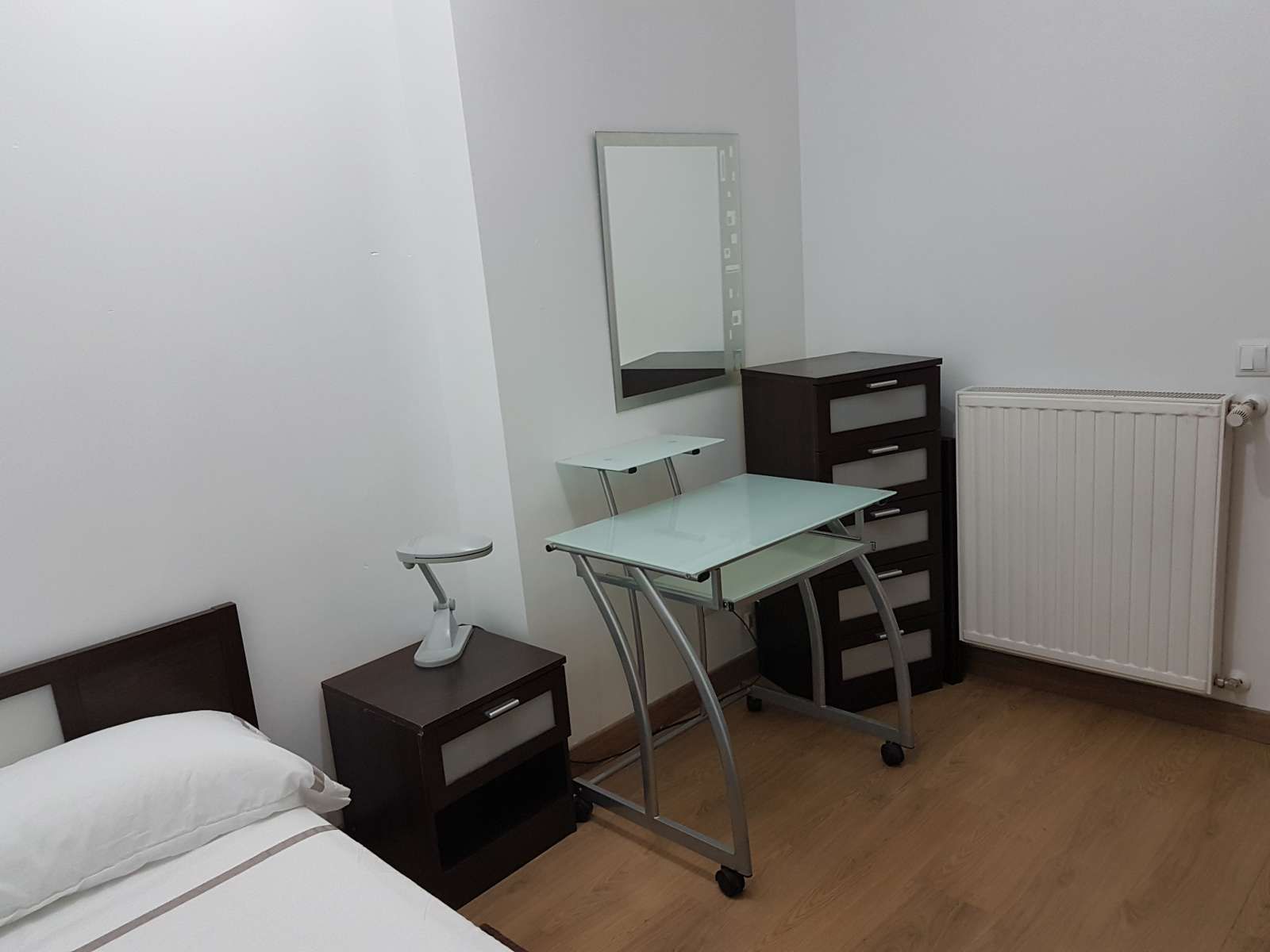 Habitación de Piso para compartir en  Madrid Capital con Aire acondicionado y Terraza