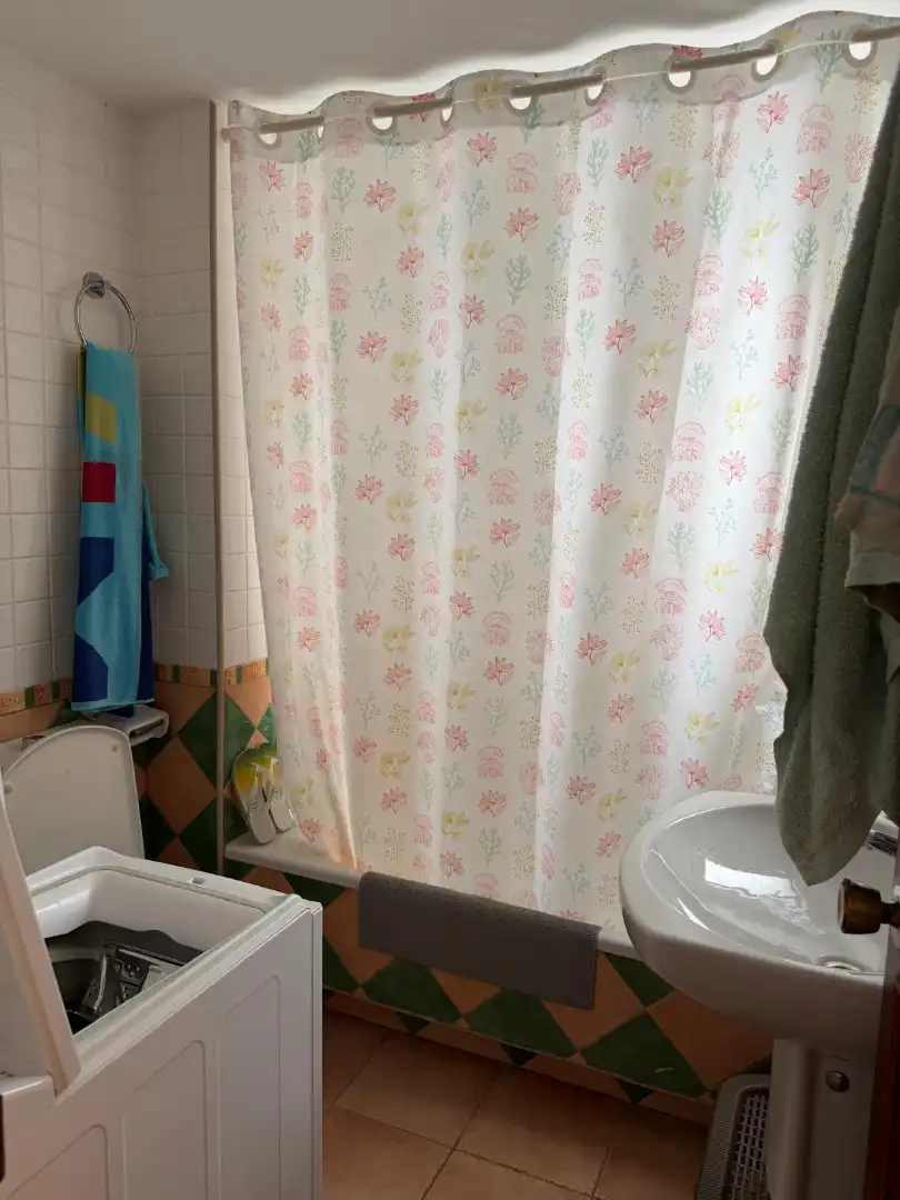 Baño de Piso en venta en Arucas con Terraza, Amueblado y Piscina comunitaria
