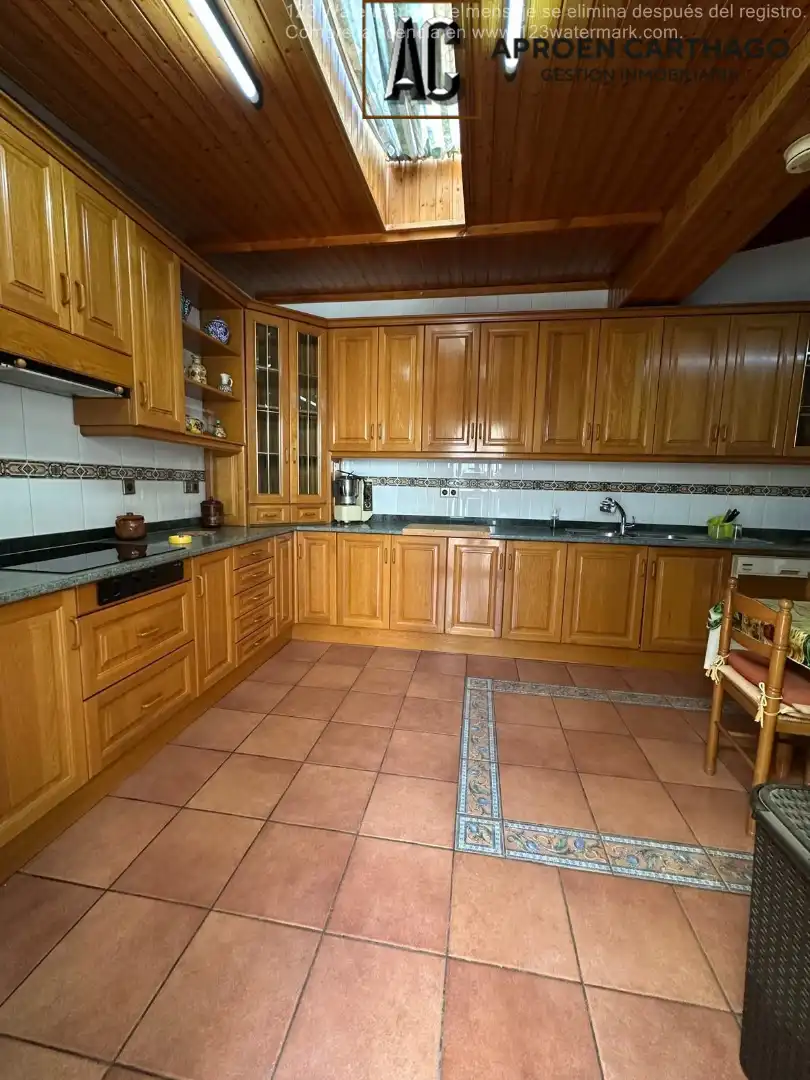 Cocina de Casa o chalet en venta en Cartagena con Aire acondicionado, Calefacción y Jardín privado