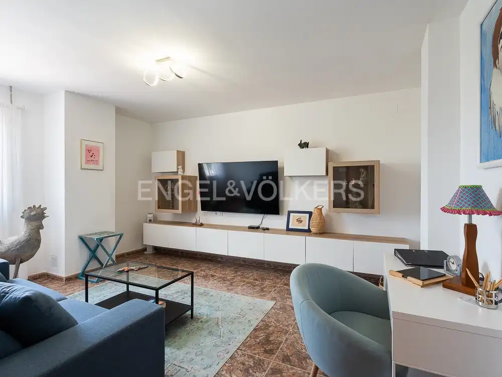 Sala d'estar de Casa o xalet en venda en Alberic amb Aire condicionat, Calefacció i Jardí privat