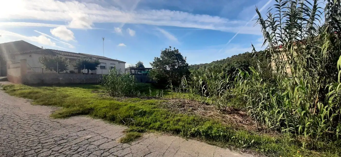 Residential land for sale in Carrer Anoia, imagen 3