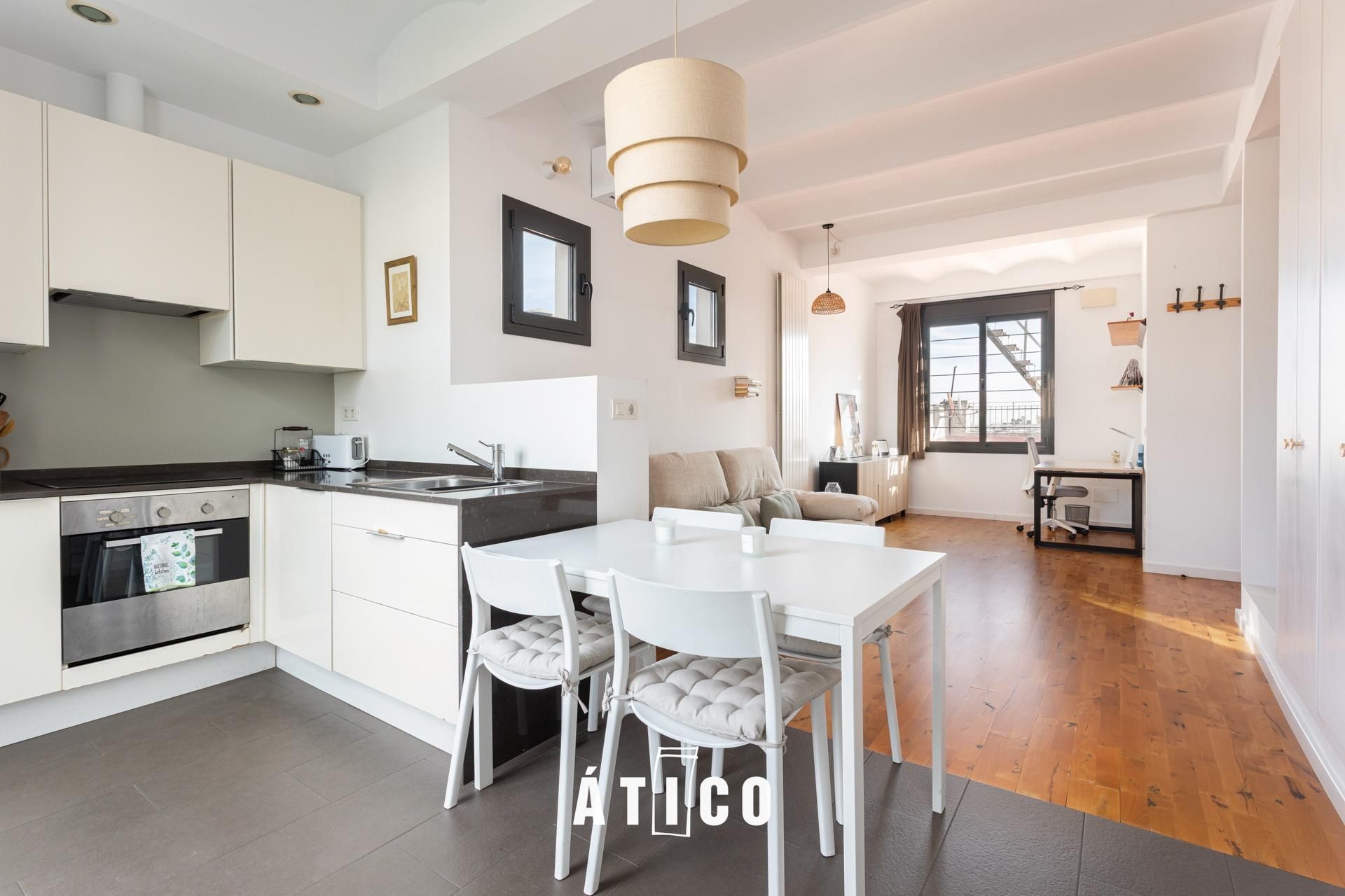 Kitchen of Attic for sale in  Barcelona Capital  with Heating, Parquet flooring and Terrace