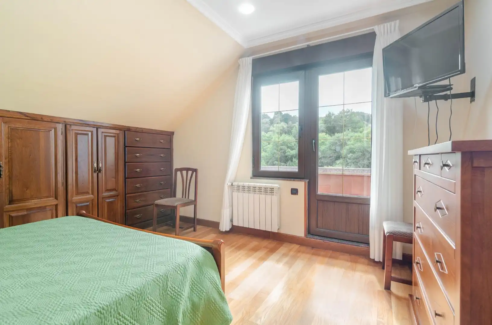 Habitación de Casa o chalet en venta en Piloña con Calefacción, Jardín privado y Parquet
