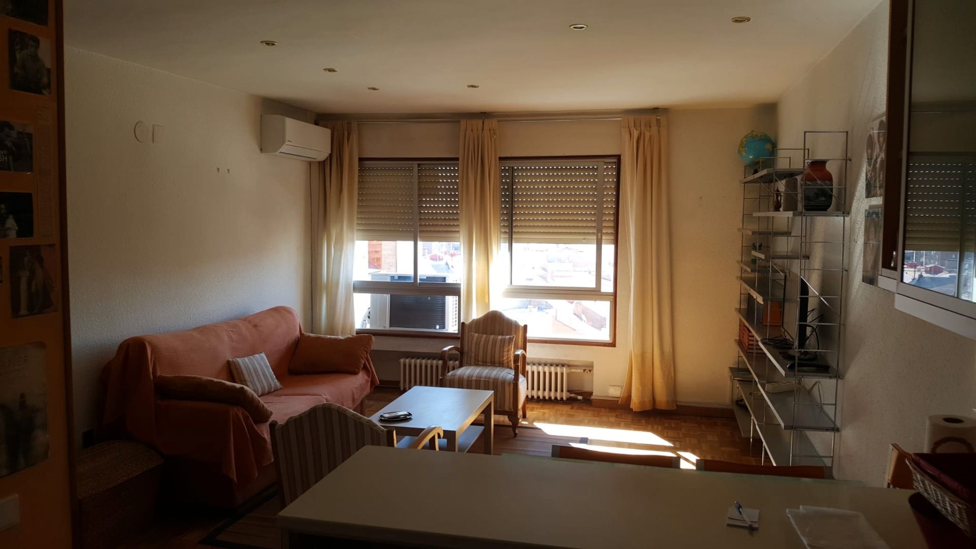 Sala de estar de Apartamento de alquiler en  Zaragoza Capital con Aire acondicionado, Calefacción y Parquet