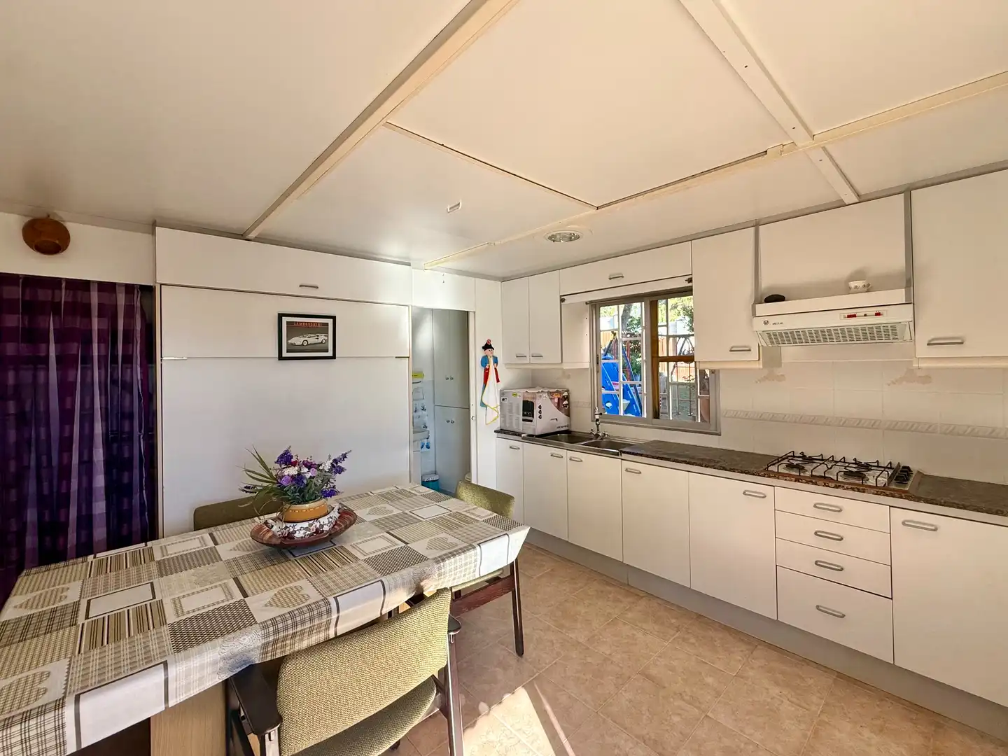 Cocina de Casa o chalet en venta en Vallirana con Jardín privado, Terraza y Horno