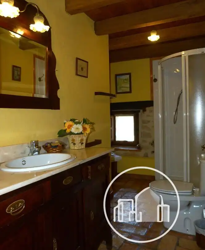 Baño de Casa o chalet en venta en Merindad de Sotoscueva con Calefacción, Terraza y Balcón