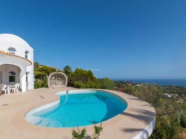 Xalet amb piscina en venda a Altea la Vella