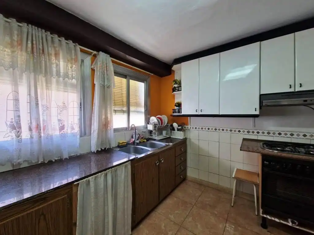 Cuina de Casa o xalet en venda en Alcampell amb Jardí privat, Terrassa i Balcó