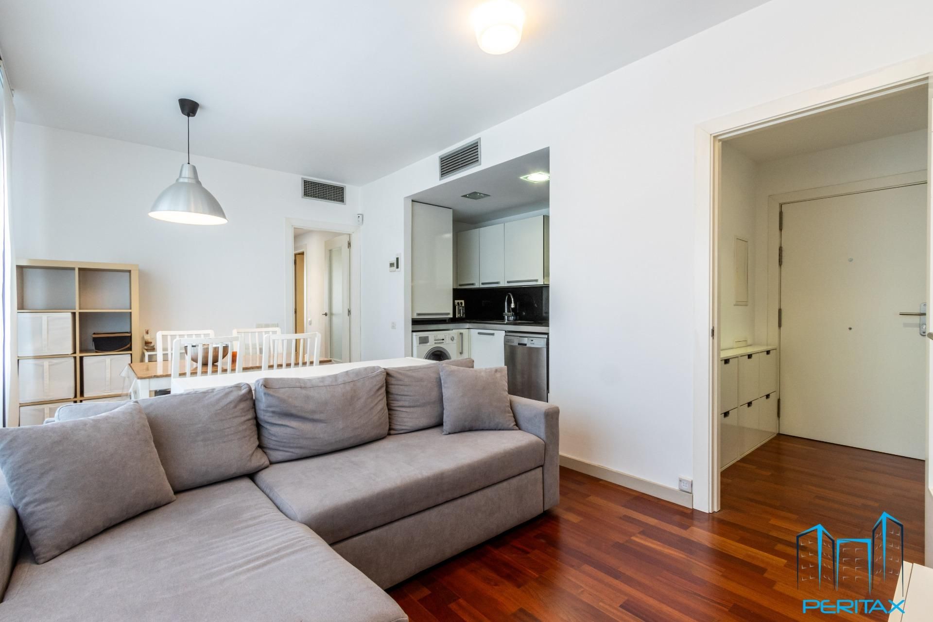 Sala de estar de Piso en venta en Sabadell con Parquet y Alarma
