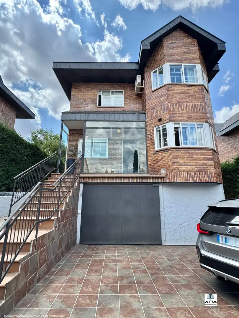 Detached house with pool for sale in Calle Monte Alto, imagen 5