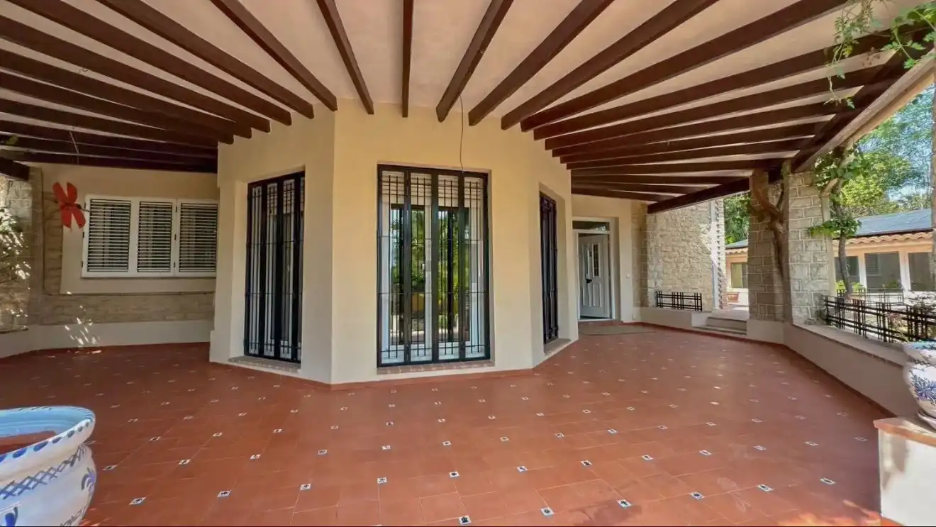 Casa o xalet en venda en Alicante / Alacant amb Aire condicionat, Calefacció i Jardí privat