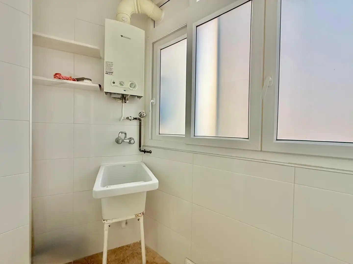 Bany de Pis en venda en San Pedro del Pinatar amb Aire condicionat, Calefacció i Terrassa