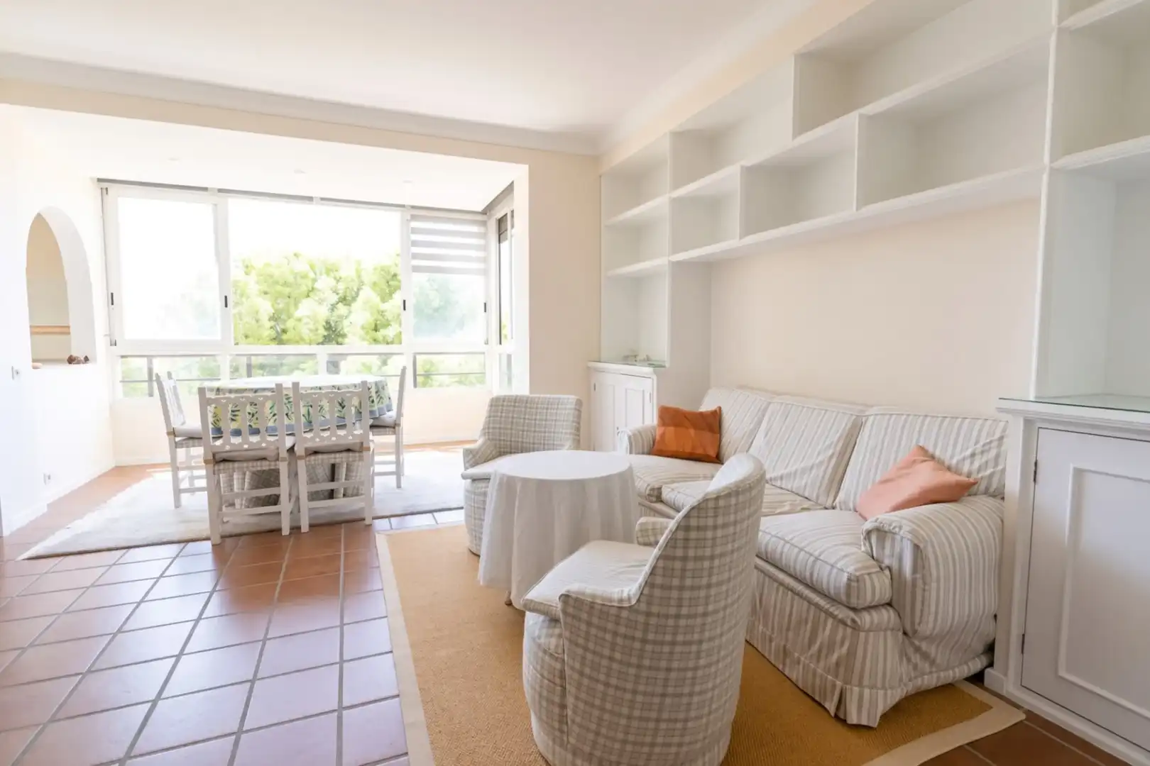 Apartament amb piscina en venda a Nueva Andalucía, imagen 2