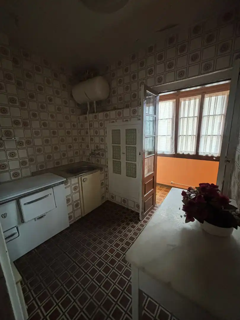 Gemischtgenutztes Gebäude zum Verkauf in Calle Melquiades Álvarez 41, imagen 7
