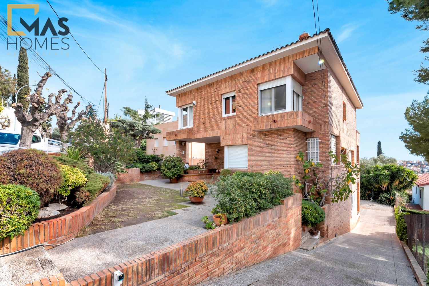 Vista exterior de Casa o xalet en venda en Sant Just Desvern amb Aire condicionat, Calefacció i Jardí privat